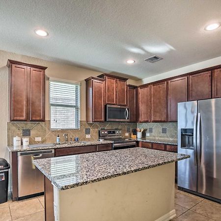 San Antonio Home With Yard About 8 Mi To Lackland! Exterior photo