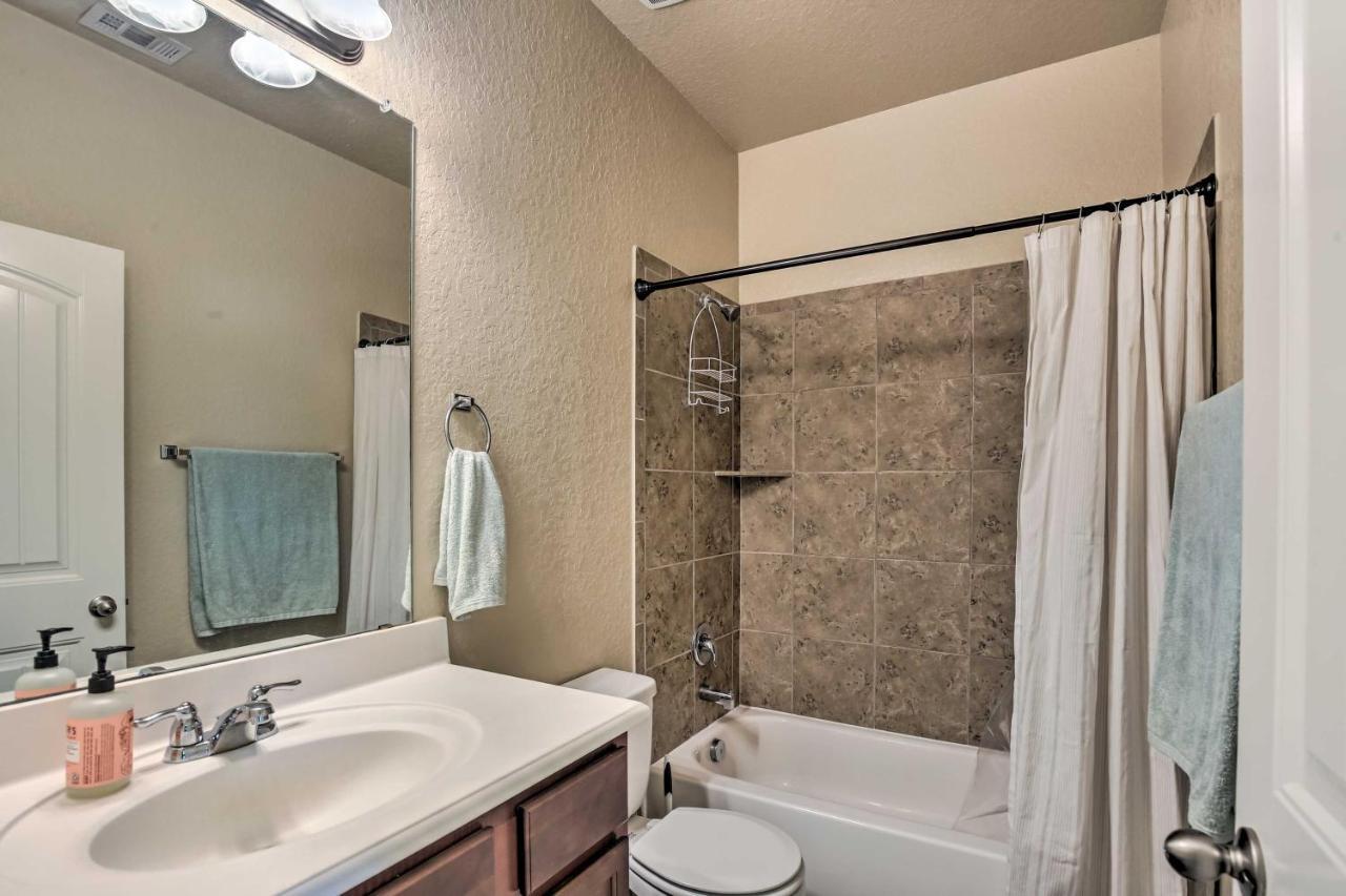 San Antonio Home With Yard About 8 Mi To Lackland! Exterior photo